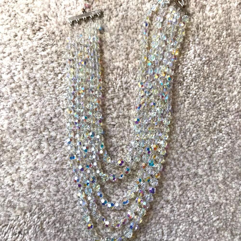 Crystal choker